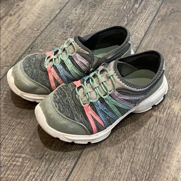 girls no tie tennis shoes